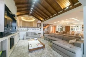 Casa com 600m², 4 dormitórios, 2 suítes, 10 vagas no bairro Pedra Redonda em Porto Alegre - Foto 16