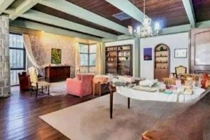 Casa com 318m², 3 dormitórios, 2 suítes, 2 vagas no bairro Boa Vista em Porto Alegre - Foto 10