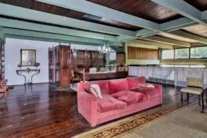 Casa com 318m², 3 dormitórios, 2 suítes, 2 vagas no bairro Boa Vista em Porto Alegre - Foto 8