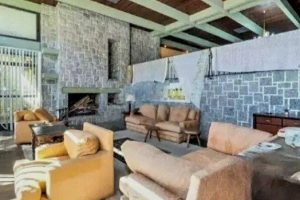 Casa com 318m², 3 dormitórios, 2 suítes, 2 vagas no bairro Boa Vista em Porto Alegre - Foto 2