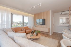 Apartamento à venda com 60m², 1 dormitório, 2 vagas no bairro Chacara das Pedras em Porto Alegre - Foto 3