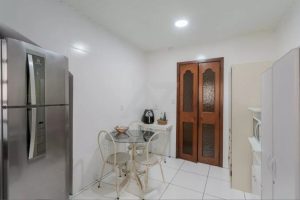 Cobertura à venda com 240m², 3 dormitórios, 1 suíte, 2 vagas no bairro Petrópolis em Porto Alegre - Foto 11