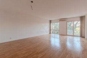 Apartamento com 168m², 3 dormitórios, 2 suítes, 3 vagas no bairro Moinhos Vento em Porto Alegre - Foto 3
