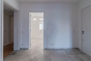 Apartamento com 168m², 3 dormitórios, 2 suítes, 3 vagas no bairro Moinhos Vento em Porto Alegre - Foto 9