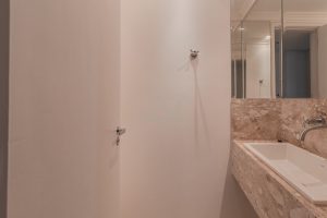 Apartamento com 168m², 3 dormitórios, 2 suítes, 3 vagas no bairro Moinhos Vento em Porto Alegre - Foto 17