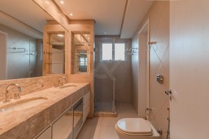 Apartamento com 168m², 3 dormitórios, 2 suítes, 3 vagas no bairro Moinhos Vento em Porto Alegre - Foto 23