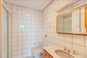 Cobertura com 262m², 3 dormitórios, 2 suítes, 2 vagas no bairro Menino Deus em Porto Alegre - Foto 30