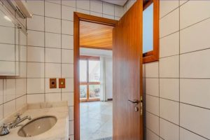 Cobertura com 262m², 3 dormitórios, 2 suítes, 2 vagas no bairro Menino Deus em Porto Alegre - Foto 31