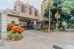 Cobertura com 262m², 3 dormitórios, 2 suítes, 2 vagas no bairro Menino Deus em Porto Alegre - Foto 47