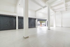 Loja com 435m² no bairro Passo da Areia em Porto Alegre - Foto 3