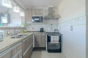 Casa com 395m², 4 dormitórios, 2 suítes, 5 vagas no bairro Jardim Planalto em Porto Alegre - Foto 8