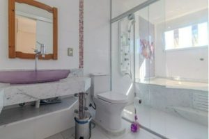 Casa com 395m², 4 dormitórios, 2 suítes, 5 vagas no bairro Jardim Planalto em Porto Alegre - Foto 35