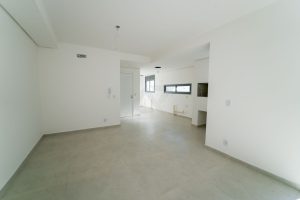 Apartamento à venda com 134m², 2 dormitórios, 2 suítes, 2 vagas no bairro Chácara das Pedras em Porto Alegre - Foto 2