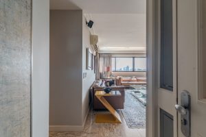 Apartamento à venda com 167m², 3 dormitórios, 3 suítes, 3 vagas no bairro Bela Vista em Porto Alegre - Foto 2
