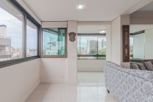 Apartamento à venda com 124m², 3 dormitórios, 1 suíte, 4 vagas no bairro Petrópolis em Porto Alegre - Foto 6