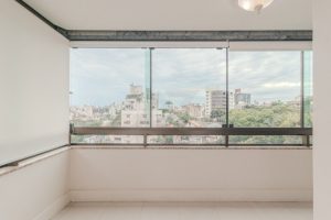 Apartamento à venda com 124m², 3 dormitórios, 1 suíte, 4 vagas no bairro Petrópolis em Porto Alegre - Foto 9