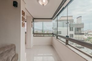 Apartamento à venda com 124m², 3 dormitórios, 1 suíte, 4 vagas no bairro Petrópolis em Porto Alegre - Foto 11