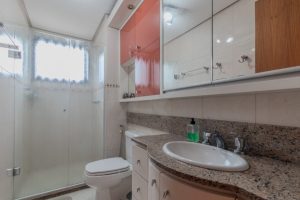 Apartamento à venda com 124m², 3 dormitórios, 1 suíte, 4 vagas no bairro Petrópolis em Porto Alegre - Foto 26