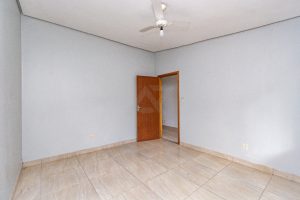 Casa à venda com 325m², 4 dormitórios, 2 suítes, 3 vagas no bairro Ipanema em Porto Alegre - Foto 6