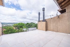 Casa à venda com 325m², 4 dormitórios, 2 suítes, 3 vagas no bairro Ipanema em Porto Alegre - Foto 2