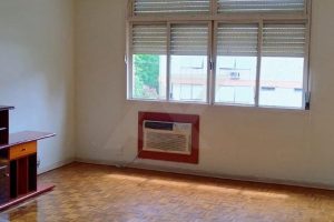 Apartamento à venda com 117m², 3 dormitórios, 1 suíte, 1 vaga no bairro Menino Deus em Porto Alegre - Foto 3