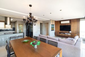 Apartamento à venda com 112m², 3 dormitórios, 1 suíte, 2 vagas no bairro Petropólis em Porto Alegre - Foto 3