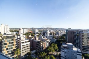 Apartamento à venda com 112m², 3 dormitórios, 1 suíte, 2 vagas no bairro Petropólis em Porto Alegre - Foto 4