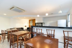 Apartamento à venda com 112m², 3 dormitórios, 1 suíte, 2 vagas no bairro Petropólis em Porto Alegre - Foto 33