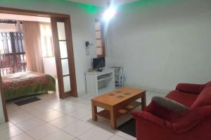 Casa com 203m², 6 dormitórios, 3 suítes, 2 vagas no bairro Centro Histórico em Porto Alegre - Foto 2