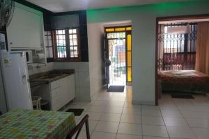 Casa com 203m², 6 dormitórios, 3 suítes, 2 vagas no bairro Centro Histórico em Porto Alegre - Foto 8