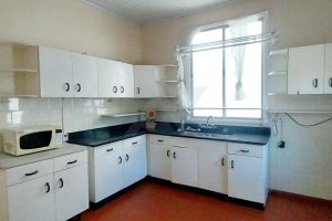 Casa com 200m², 2 dormitórios, 2 vagas no bairro Floresta em Porto Alegre - Foto 8