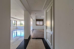 Apartamento à venda com 269m², 3 dormitórios, 3 suítes, 3 vagas no bairro Mont Serrat em Porto Alegre - Foto 2