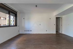 Apartamento à venda com 269m², 3 dormitórios, 3 suítes, 3 vagas no bairro Mont Serrat em Porto Alegre - Foto 9