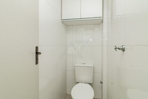 Apartamento à venda com 74m², 2 dormitórios, 1 vaga no bairro Vila Ipiranga em Porto Alegre - Foto 9