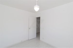 Apartamento à venda com 70m², 3 dormitórios, 1 suíte, 1 vaga no bairro Humaitá em Porto Alegre - Foto 3