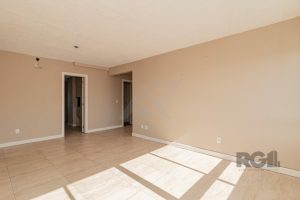 Apartamento à venda com 70m², 2 dormitórios, 1 suíte, 1 vaga no bairro Jardim Sabará em Porto Alegre - Foto 4