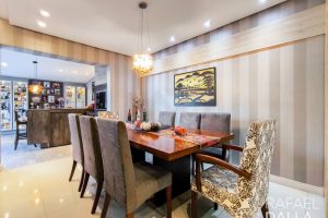 Casa em Condomínio à venda com 227m², 3 dormitórios, 1 suíte, 2 vagas no bairro Jardim Carvalho em Porto Alegre - Foto 2