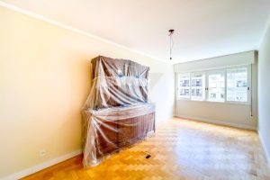 Apartamento à venda com 226m², 4 dormitórios, 1 suíte, 1 vaga no bairro Moinhos de Vento em Porto Alegre - Foto 5