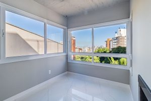 Apartamento à venda com 83m², 2 dormitórios, 2 suítes, 2 vagas no bairro Petrópolis em Porto Alegre - Foto 9