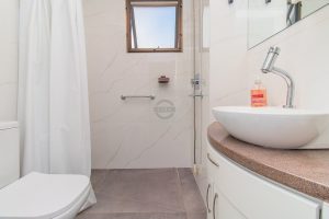 Apartamento à venda com 74m², 2 dormitórios, 1 suíte, 1 vaga no bairro Petrópolis em Porto Alegre - Foto 27