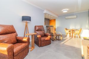 Apartamento à venda com 74m², 2 dormitórios, 1 suíte, 1 vaga no bairro Petrópolis em Porto Alegre - Foto 7