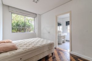 Casa à venda com 94m², 2 dormitórios, 1 suíte, 1 vaga no bairro Bela Vista em Porto Alegre - Foto 8
