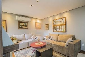 Casa em Condomínio à venda com 199m², 4 dormitórios, 1 suíte, 2 vagas no bairro Chacara das Pedras em Porto Alegre - Foto 3