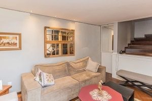 Casa em Condomínio à venda com 199m², 4 dormitórios, 1 suíte, 2 vagas no bairro Chacara das Pedras em Porto Alegre - Foto 5