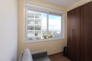 Apartamento à venda com 66m², 2 dormitórios, 1 vaga no bairro Centro Histórico em Porto Alegre - Foto 5