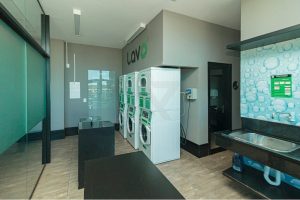 Apartamento à venda com 70m², 2 dormitórios, 1 suíte, 2 vagas no bairro Jardim Botânico em Porto Alegre - Foto 26