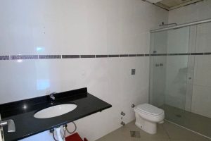 Casa à venda com 265m², 4 dormitórios, 2 suítes, 4 vagas no bairro Chácara das Pedras em Porto Alegre - Foto 17