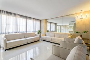 Apartamento à venda com 55m², 2 dormitórios, 1 suíte, 1 vaga no bairro São João em Porto Alegre - Foto 3