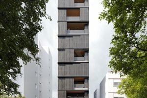 Apartamento à venda com 90m², 2 dormitórios, 2 suítes, 2 vagas no bairro Rio Branco em Porto Alegre - Foto 2