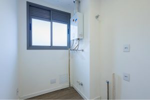 Apartamento com 61m², 2 dormitórios, 1 suíte, 1 vaga no bairro Passo da Areia em Porto Alegre - Foto 25